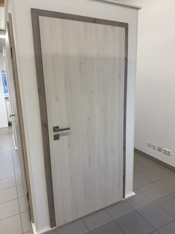 Innentür aus der Partnerpräsentation der Schreinerei Wieland